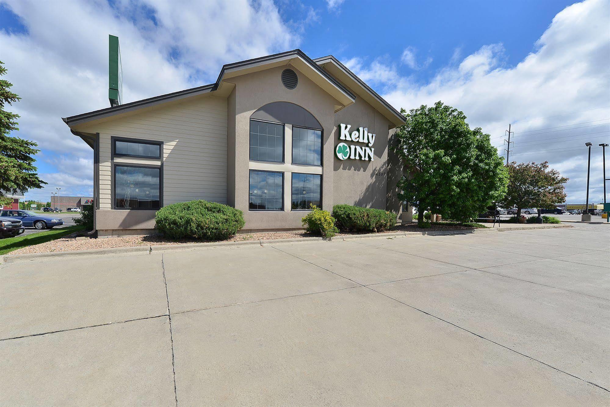 Kelly Inn 13Th Avenue Fargo Exterior foto